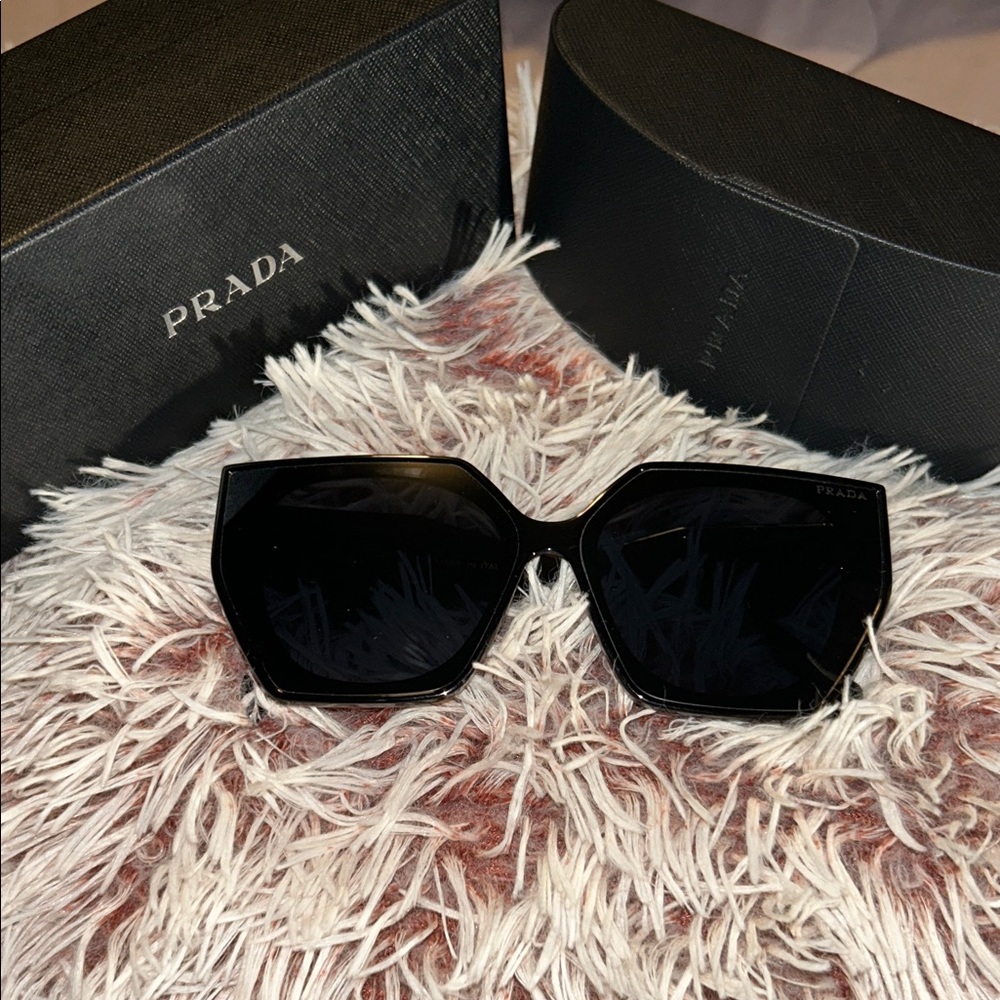 Prada Women's Sunglasses in Sleek Black